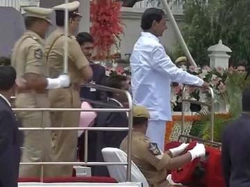 KCR Sworn In As First Telangana Chief Minister, Son and Nephew Are Ministers 