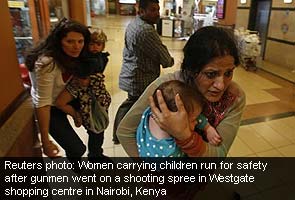 Kenya_mall_attack_women_run_to_safety_Reuters_295.jpg