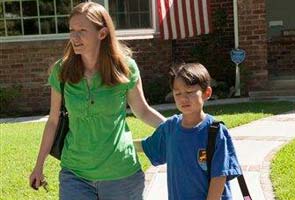 Like NASA rover, family switches over to Mars time
