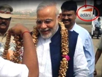 Modi_Adani_Plane_360.jpg