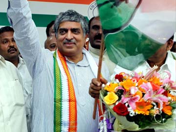 Nandan_Nilekani_360_10March14.jpg