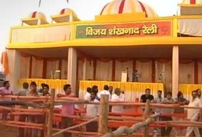 Narendra-modi-rally-stage-295x200_m.jpg