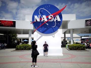 Low on Fuel, NASA Satellite to Fall Soon Low on Fuel, NASA Satellite to Fall Soon