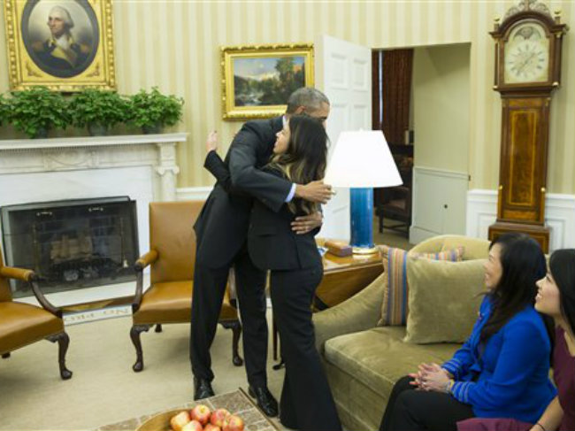 Obama Hugs Nurse  Pharm  