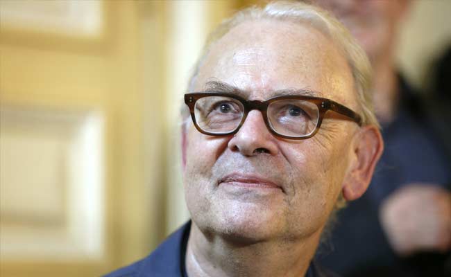 French Novelist Wins Nobel Prize in Literature