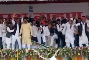 Samajwadi-party-ruckus-295x200.jpg