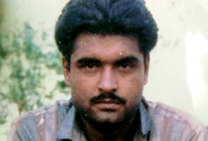 Sarabjit Singh, attacked Indian prisoner, dies in Lahore hospital Sarabjit Singh, attacked Indian prisoner, dies in Lahore hospital