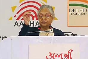 Rs. 600 is enough to feed a family of five, says Sheila Dikshit; Opposition slams her