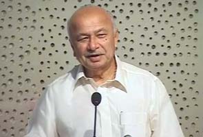 Pakistan helping terrorists enter India: Sushilkumar Shinde