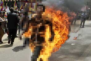 Tibetan activist who immolated himself dies