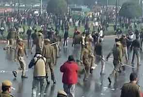 Water cannons, tear gas at India Gate protests was wrong:  Lieutenant Governor