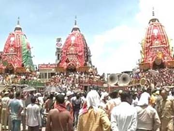 Puri Rath Yatra: Temple to Ban Chariot-Climbing, Touching Idol