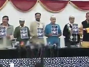 Aam Aadmi Party releases manifesto: Highlights Aam Aadmi Party releases manifesto: Highlights