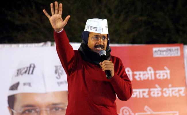 Game On. Arvind Kejriwal Challenges Kiran Bedi to Public Debate