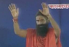 Baba Ramdev back at Ramlila Maidan, thousands gather