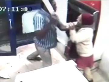 Bangalore: Woman attacked with machete inside ATM, suffers severe injuries, paralysis Bangalore: Woman attacked with machete inside ATM, suffers severe injuries, paralysis