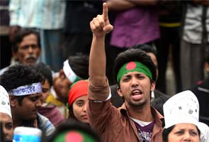 Four shot dead in Bangladesh protest over bloggers