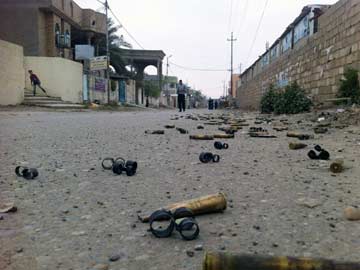 Bomb attacks kill four in Pakistan's Karachi: officials Bomb attacks kill four in Pakistan's Karachi: officials