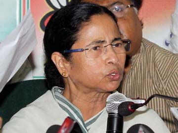 Mamata Banerjee ridicules AAP's fund raising dinner