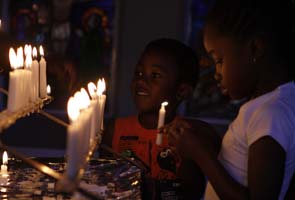Nelson Mandela hospitalised for 10th day in South Africa 