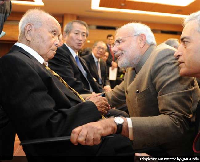 modi_meets_netaji_associate_650.jpg