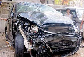 nooriya_haveliwala_sentenced_car_midday_295.jpg