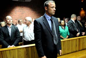 Oscar Pistorius says 'no intention' to kill girlfriend