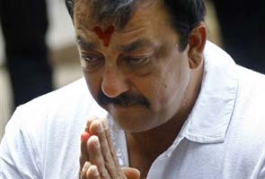 Sanjay Dutt to make paper bags in jail, will earn Rs 25 a day