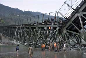 Uttarakhand: Six killed after bridge collapses 