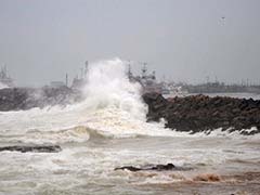 Cyclone Hudhud Expected to Make Landfall Around Noon