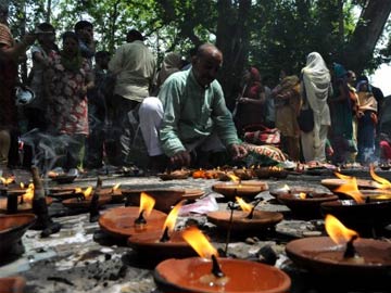 http://www.ndtv.com/news/images/topstory_thumbnail/Diyas_AFP_360x270.jpg