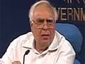 Common entrance test for engineering, fee hike at IITs likely by 2013