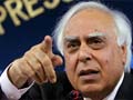 Law Minister Kapil Sibal speaks to Sports Minister Jitendra Singh, proposes anti-fixing law