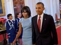 Barack and Michelle Obama made $600,000 last year: White House