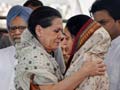 Vilasrao Deshmukh's funeral held at Latur; thousands including PM, Sonia Gandhi attend