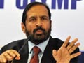 Suresh Kalmadi faces protest during visit to Pune civic body