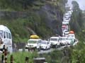 Rain plays havoc in North India, thousands stranded