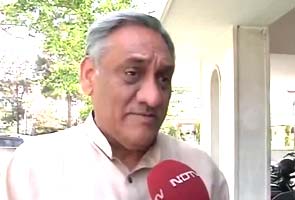 vijay-bahuguna-295.jpg