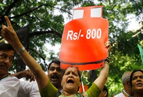 Bandh sees lead role for Mulayam, losses of 12,500 crores says industry
