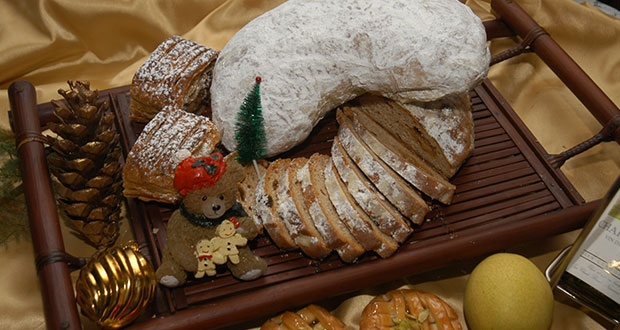 Almond Stollen