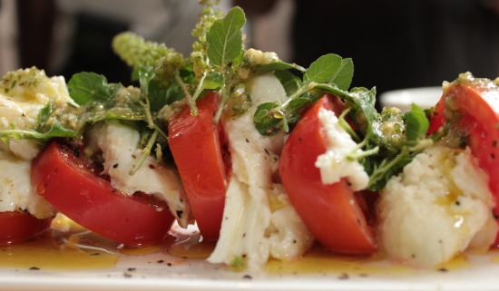 Caprese-Salad_article.jpg