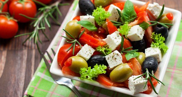 Greek Salad with Lemon Dressing