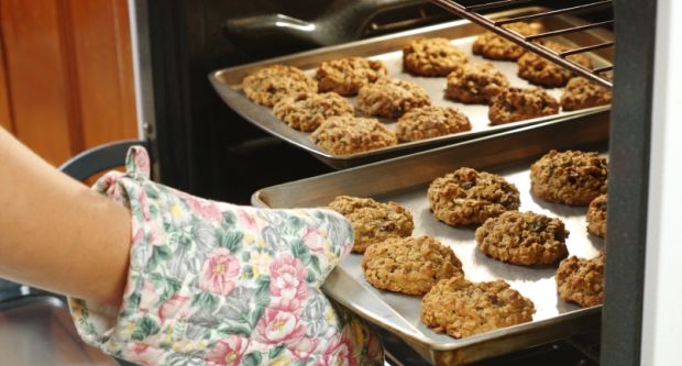 Oatmeal & Raisin Cookies