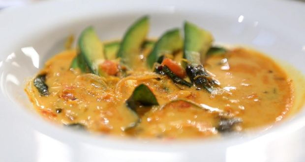Recipe of Avocado Coconut Curry (My Yellow Table)