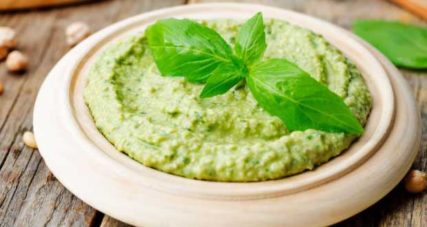 basil pesto hummus