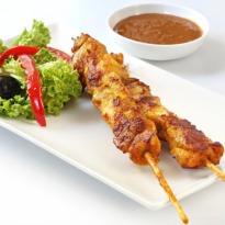 Chicken Satay with Peanut Sauce