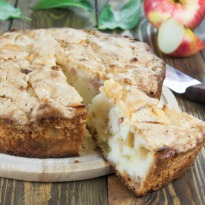 Continental Apple Cake