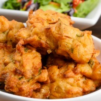 Methi and Kishmish Pakodas