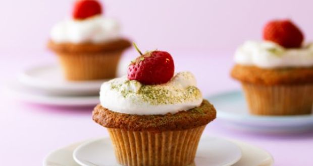 Strawberry Amaranth Cupcakes