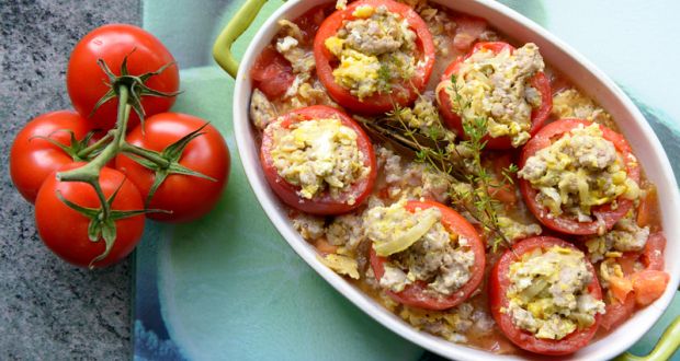 Stuffed Tomatoes in Gravy